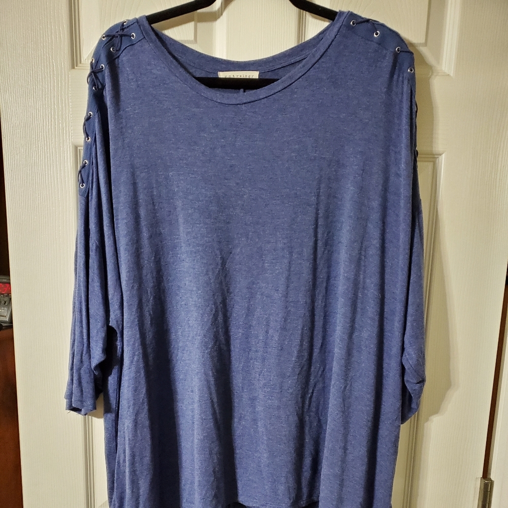 Blue  3/4 sleeve shirt